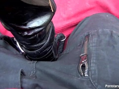 Bekleidet, Sperma im mund, Spermaladung, Latex, Im freien, Pov, Dusche, Spielzeuge