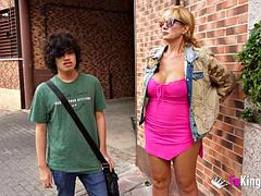 Victoria Vera gives a master lesson to a young guy