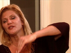 Hochschule, Hd, Lesbisch, Lecken, Reif, Milf, Natürlichen titten, Rotschopf