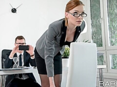 Grote kont, Grote lul, Grote mammen, Hondjeshouding, Roodharige vrouw, Mager, Kousen, Tiener