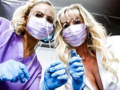 Grote kont, Grote lul, Grote mammen, Pijpbeurt, Hondjeshouding, 1 man 2 vrouwen, Moeder die ik wil neuken