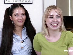 Blonde, Brunette brune, Gode, Allemand, Fait maison, Lesbienne, Léchez, Jouets