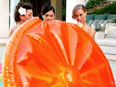 Tussi, Riesig, Lesbisch, Lecken, Im freien, Pool, Muschi