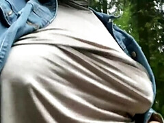 ぽちゃ, 露出狂, 淫乱熟女, 乳首, アウトドア, 公共, 垂れ乳, 妻