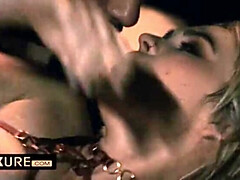 美人, デカパイ, ブロンド, 巨乳な, 浮気する, 3p男男女, 自然山雀, ストッキング