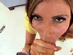 In den arsch, Blasen, Braunhaarige, Würgen, Klaffend, Milf, Mutti