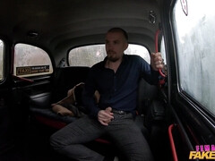 Leie, Arschlecken, Blasen, Auto, Lecken, Im freien, Muschi, Tätowierung