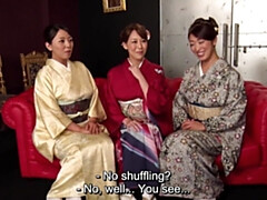 Asiatique, Gros seins, Femme couguar, Hard, Hd, Japonaise, Mère que j'aimerais baiser, Fête