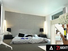 Cul à la bouche, Gros seins, En levrette, Léchez, Lingerie, Monstre, Chatte, Chevaucher