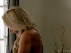 Culo, Dormitorio, Culo grande, Rubia, Familia, Lamidas, Madres para coger, Madrastra