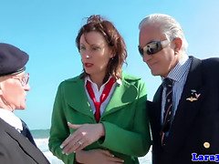 Morena, Madura, Látex, Masturbación, Madres para coger, Mamá, Coño, Madrastra