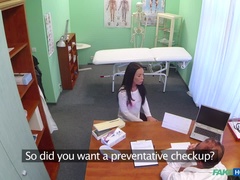 Amateur, Médecin, En levrette, Doigter, Léchez, Infirmière, Chatte, Uniforme