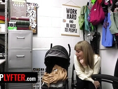 18, アメリカ人, 楽屋, デカチン, オマンコ, ストリップ, 禁句, ユニフォーム