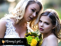 18 jahre, Grosse titten, Tochter, Kleid, Milf, Mutti, Jungendliche (18+), Hochzeit