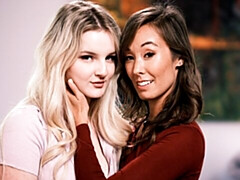 Большая жопа, Большие сиськи, Пальцем, Лесбиянка, Белье, Тощие, Стриптизерша, Молоденькие