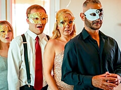 Большая жопа, Большой член, Большие сиськи, Минет, Собачьи, Милф, Оргии