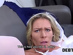 Blonde MILF seduces debt-free dude & takes his cash in POV homemade reality video