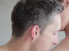 Braunhaarige, Realität, Erotischer film, Jungendliche (18+), Titten