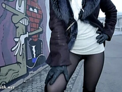 茶髪の, ヨーロピアン, フェティッシュ, Hd, ヒール, アウトドア, 穴開きパンティ, 公共