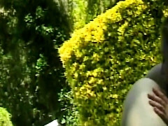 Kont, Bruinharig, Lesbisch, Masturbatie, Naakt, Buiten, Kut duiken, Tieten likken