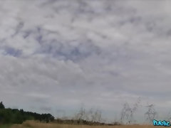 Amateur, Mamada, Coche, Pareja, Estilo perrito, Al aire libre, Pov, Coño