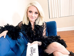 ブロンド, 指いじり, 目瞪口呆, 手コキする, 下着, オナニー, ストリッピング, タトゥー