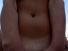 Amateur, Verga grande, Negro, Mamada, Pajear, Tetas naturales, Al aire libre, Público