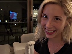 Tussi, Grosser schwanz, Blondine, Blasen, Besamung, Füsse, Pov, Titten