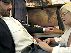 Grosser schwanz, Grosse titten, Blondine, Arzt, Oma, Masturbation, Reif, Milf