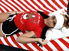 Blasen, Braunhaarige, Handjob, Pov, Rasiert, Entkleiden, Tätowierung, Jungendliche (18+)