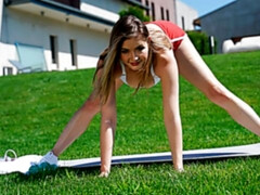 Gros cul, Blonde, Sucer une bite, Poilue, Branlette thaïlandaise, Hard, Mère que j'aimerais baiser, Seins naturels