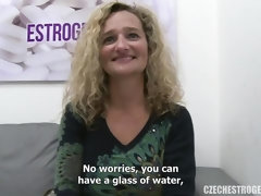 Grote kont, Blond, Pijpbeurt, Hondjeshouding, Moeder die ik wil neuken, Gezichtspunt, Geschoren, Strippen