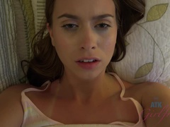中出し, 足コキ, 彼女, 手コキする, キス, オイル, オーガズム, ハメ撮り
