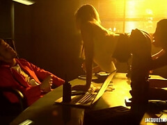 ブロンド, イマラチオ, 乳首, オーガズム, ガリガリ, ストッキング, 三人, オッパイの