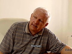 Bruinharig, Daddy, Hd, Likken, Masturbatie, Kut duiken, Geschoren, Tiener