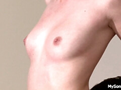 Blonde, Sucer une bite, Tromperie, Doigter, Grandpère, Hd, Rasée, Nénés