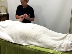 Hot Pretty Bbw Getting Deep Relaxing Body Massage At Spa U010