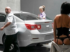 Anal, Sucer une bite, Brunette brune, En levrette, Hard, Police, Jarretelles, Uniforme