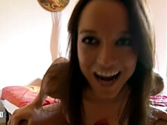 Amateur, Blonde, Brunette brune, Femelle, Masturbation, Solo, Se déshabiller, Webcam