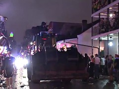 Nana, Gros seins, Fille latino, Fête, Public, Réalité, Tatouage, Nénés