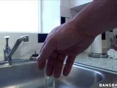 Blonde, Sucer une bite, Tir de sperme, Faciale, Branlette thaïlandaise, Hard, Mère que j'aimerais baiser, Nénés