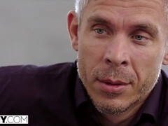 Aus dem arsch in den mund, Grosser arsch, Grosse titten, Braunhaarige, Lecken, Lingerie, Reiten, Flotter dreier