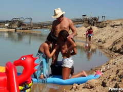 グループ, レズビアン, オージー, アウトドア, 公共, サテン, スインガー, 濡れ