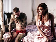 Grosser arsch, Grosser schwanz, Grosse titten, Blasen, Hundestellung, Milf, Kurzes haar