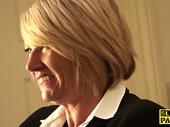 Жопа, Блондинки, Британки, Грудастые, Семяизвержение, Зрелые, Милф, Чулки