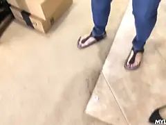 Old and fatty neighbor wants helping mitt!