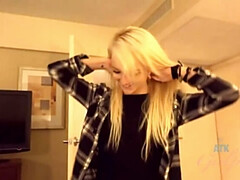 Carmen Callaway: You Crave It When She Double Hands Your Rod