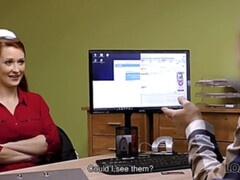 Grote mammen, Pijpbeurt, Erotisch, Hardcore, Hakken, Roodharige vrouw, Zuigen, Tiener