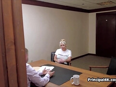 Enthousiasteling, Grote kont, Oudere vrouw, Hondjeshouding, Hardcore, Moeder die ik wil neuken, Moeder, Kantoor