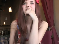 Dichtbij, Dansen, Extreem, Vuisten, Masturbatie, Orgasme, Openbaar, Alleen